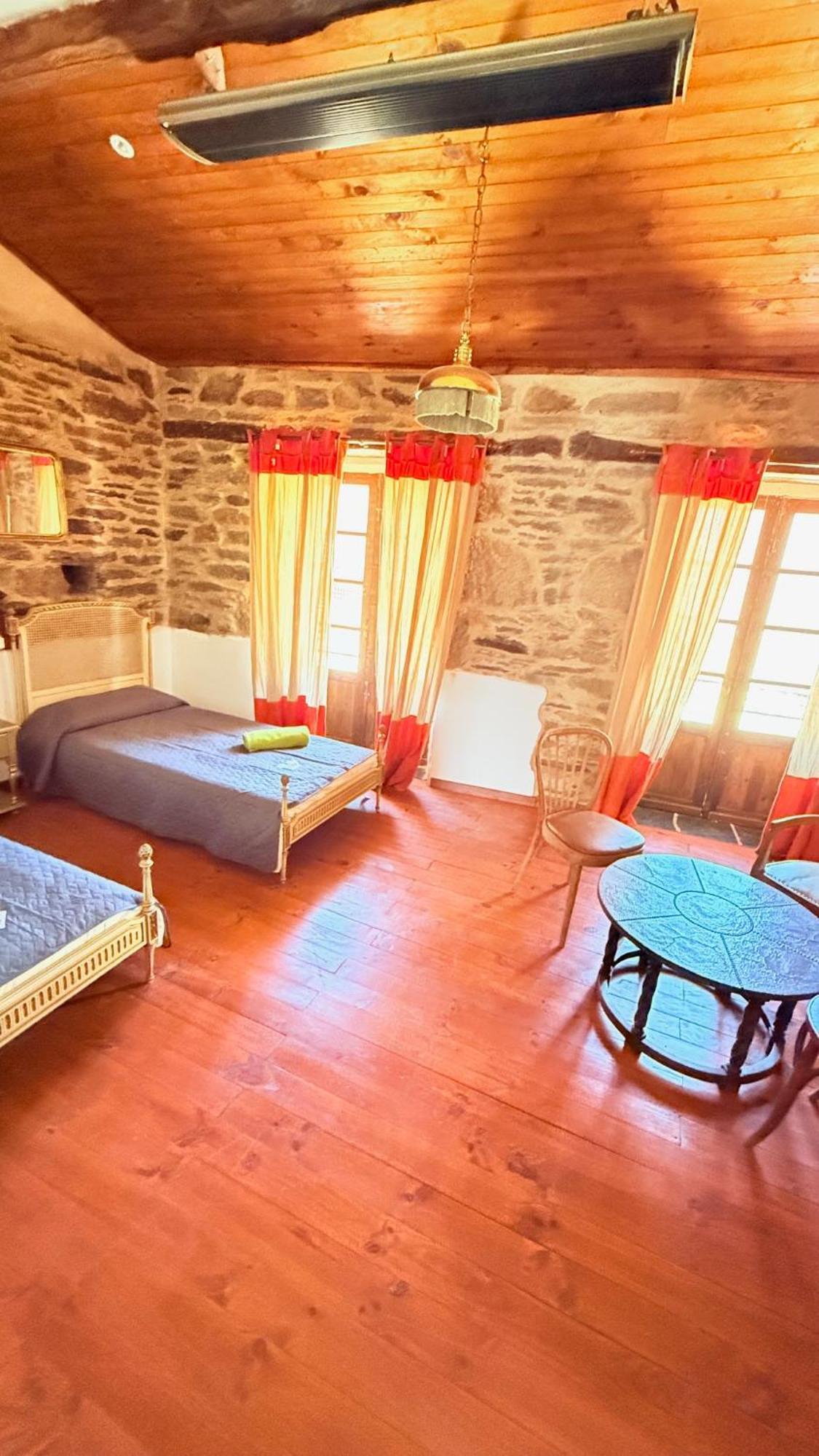 Pension Y Albergue Matias Locanda サリア エクステリア 写真